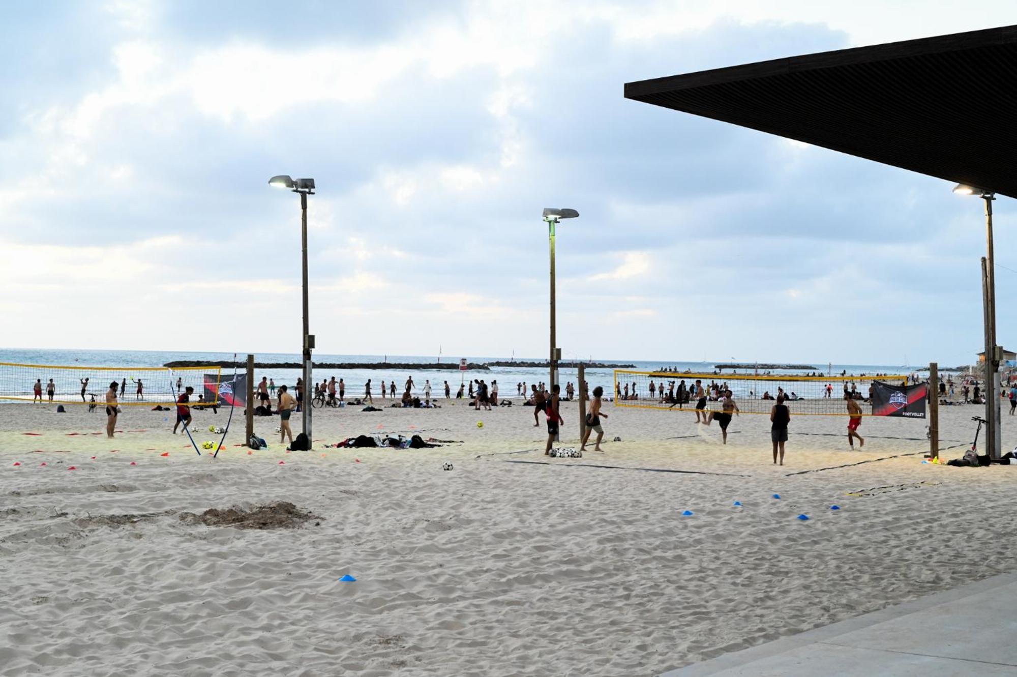 Wom Beach Pod Hotel - A Member Of Brown Hotels Tel Aviv Eksteriør billede